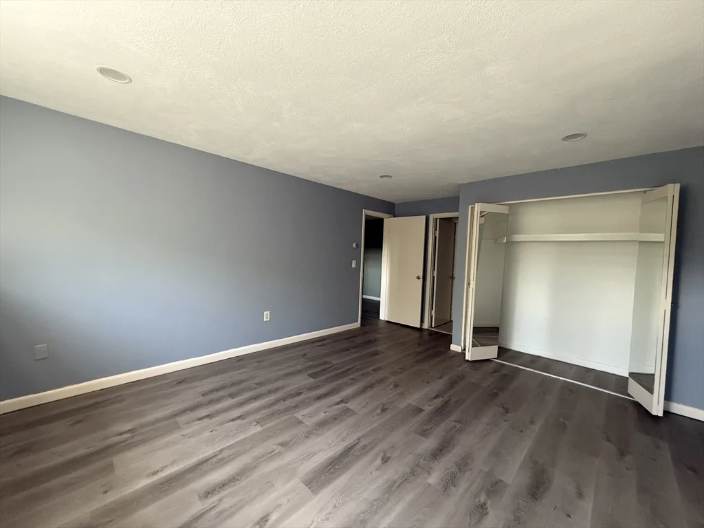 1 bed, 1 bath apartment for rent at 12 Williamsburg Ct Unit 2, Shrewsbury — photo 17 of 20