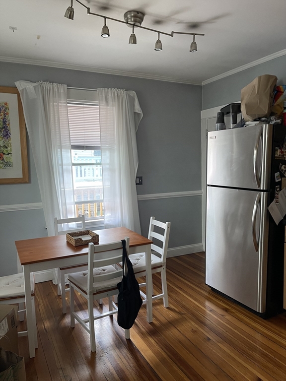 3 bed, 1 bath apartment for rent at 12 Winfield Unit 2, South Boston — photo 5 of 18