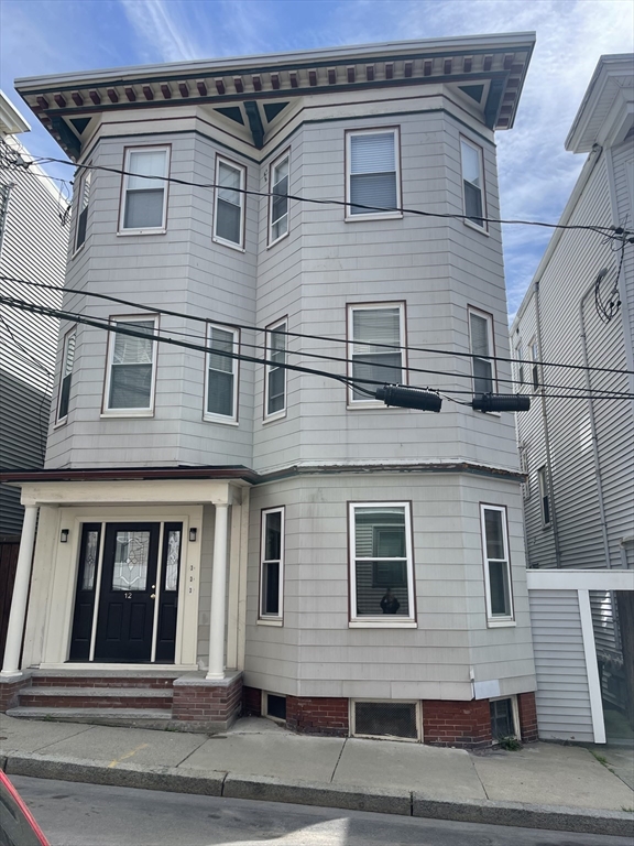 3 bed, 1 bath apartment for rent at 12 Winfield Unit 2, South Boston — photo 10 of 18