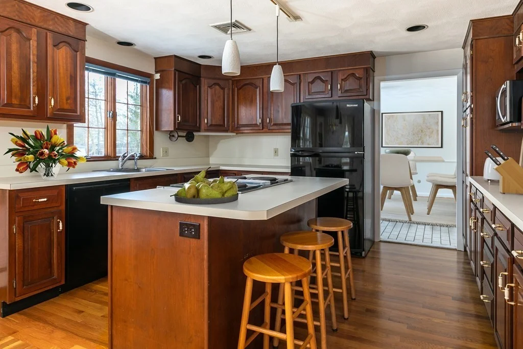 4 bed, 1 bath apartment for rent at 12 Winter St, Wayland — photo 5 of 20