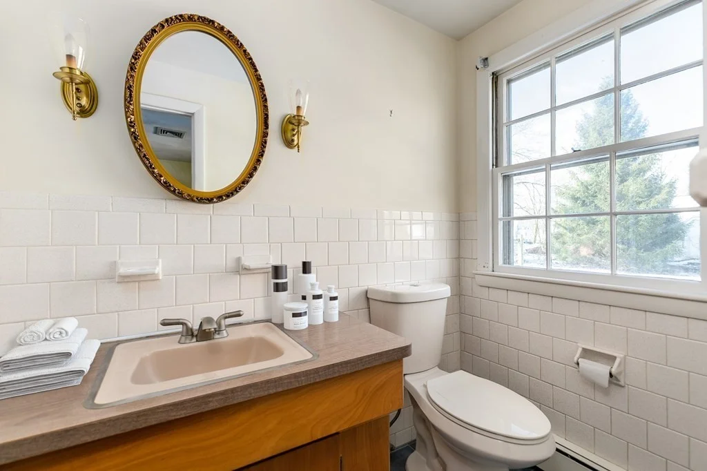 4 bed, 1 bath apartment for rent at 12 Winter St, Wayland — photo 11 of 20