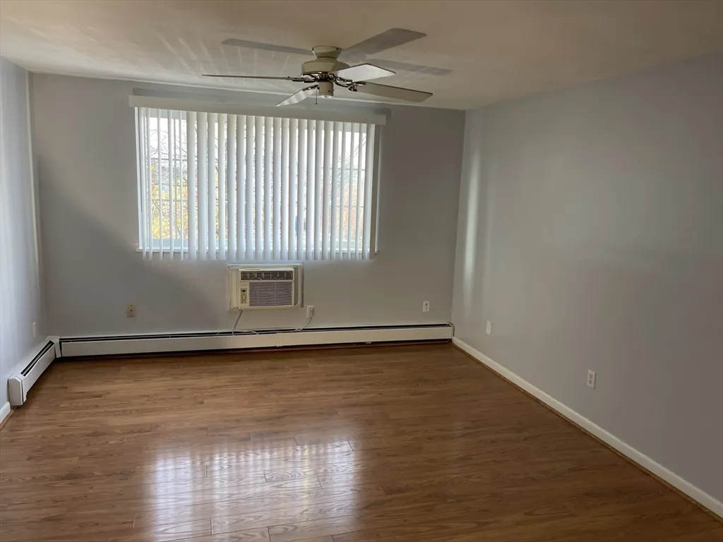 1 bed, 1 bath apartment for rent at 12 Woodland St Unit 34, Everett — photo 17 of 38