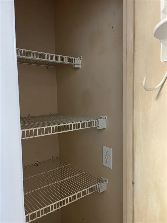1 bed, 1 bath apartment for rent at 12 Woodland St Unit 34, Everett — photo 32 of 38