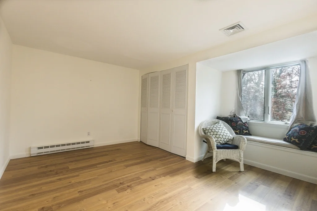 2 bed, 1 bath apartment for rent at 12 Woodrise Unit 12, Falmouth (village) — photo 15 of 19