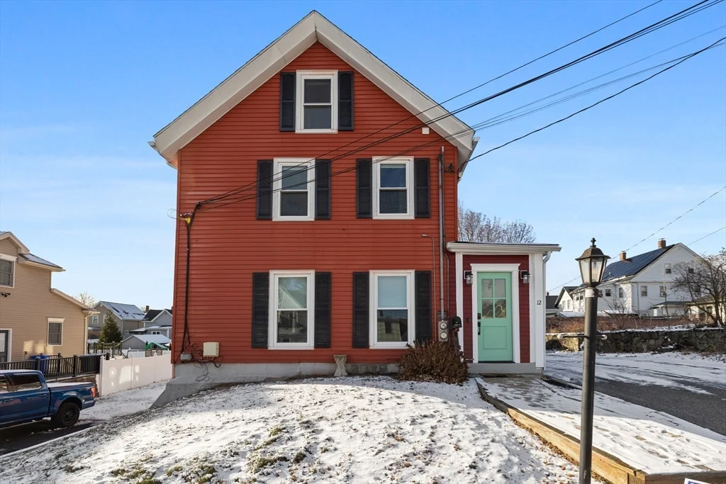 4 bed, 2 bath apartment for rent at 12 Wright St Unit 1, Stoneham — photo 1 of 36