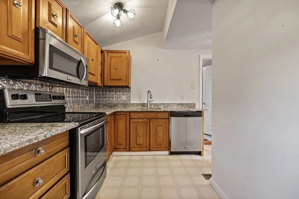 4 bed, 2 bath apartment for rent at 12 Wright St Unit 1, Stoneham — photo 9 of 36