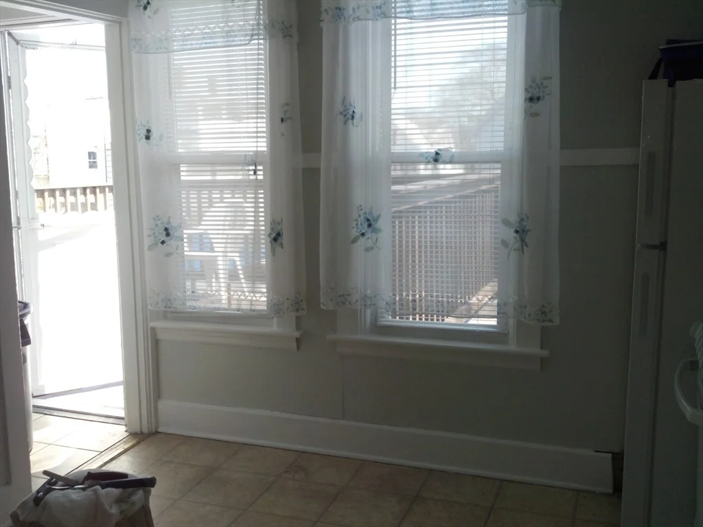 1 bed, 1 bath apartment for rent at 120 2nd Unit A, Leominster — photo 3 of 7