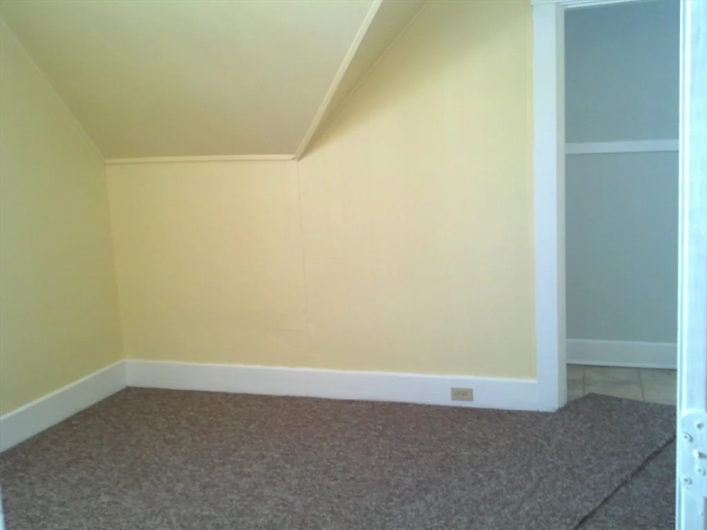 1 bed, 1 bath apartment for rent at 120 2nd Unit A, Leominster — photo 5 of 7
