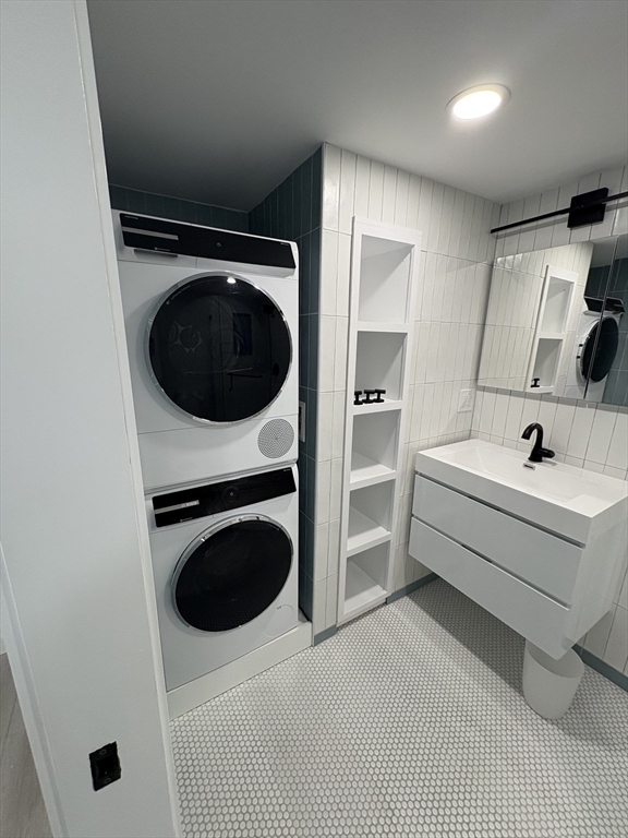 Studio bed, 1 bath apartment for rent at 120 Appleton Unit Studio, South End — photo 3 of 4