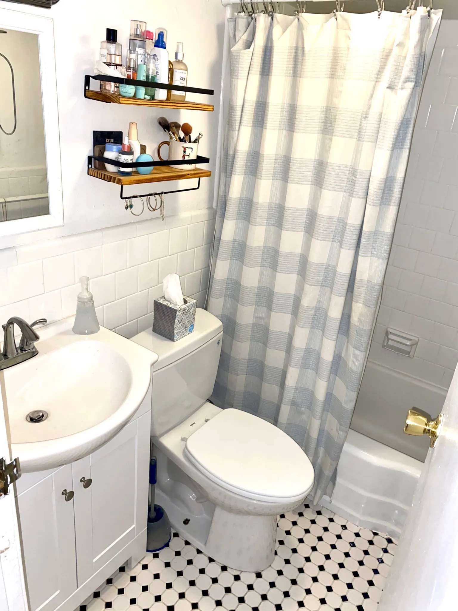 1 bed, 1 bath apartment for rent at 120 Babcock St Unit B4, North Brookline — photo 6 of 10