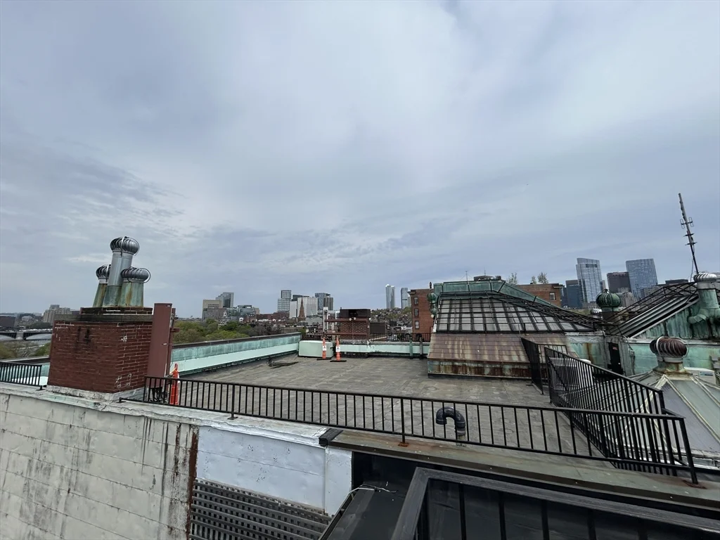 Studio bed, 1 bath apartment for rent at 120 Beacon St Unit 1A, Back Bay — photo 13 of 16
