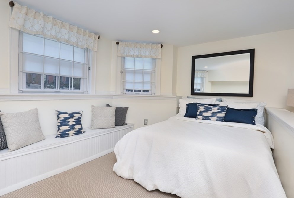 Studio bed, 1 bath apartment for rent at 120 Beacon Unit 1AA, Back Bay — photo 5 of 13