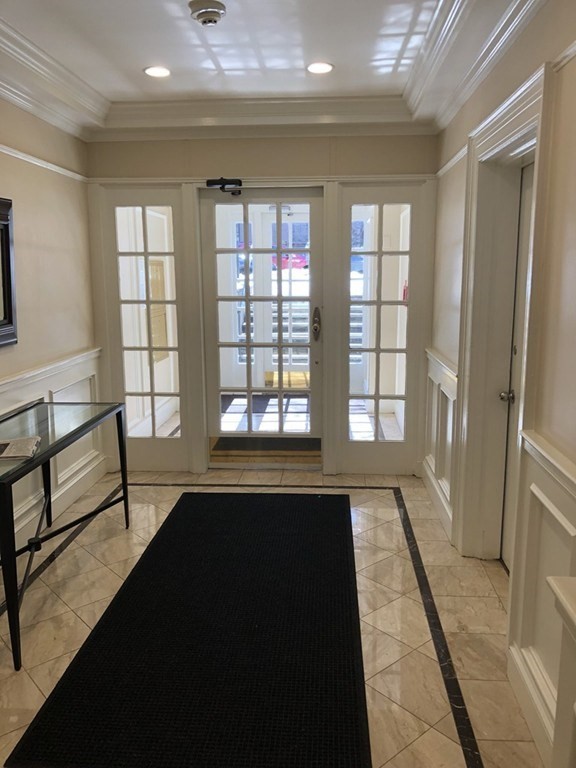 Studio bed, 1 bath apartment for rent at 120 Beacon Unit 1AA, Back Bay — photo 2 of 13