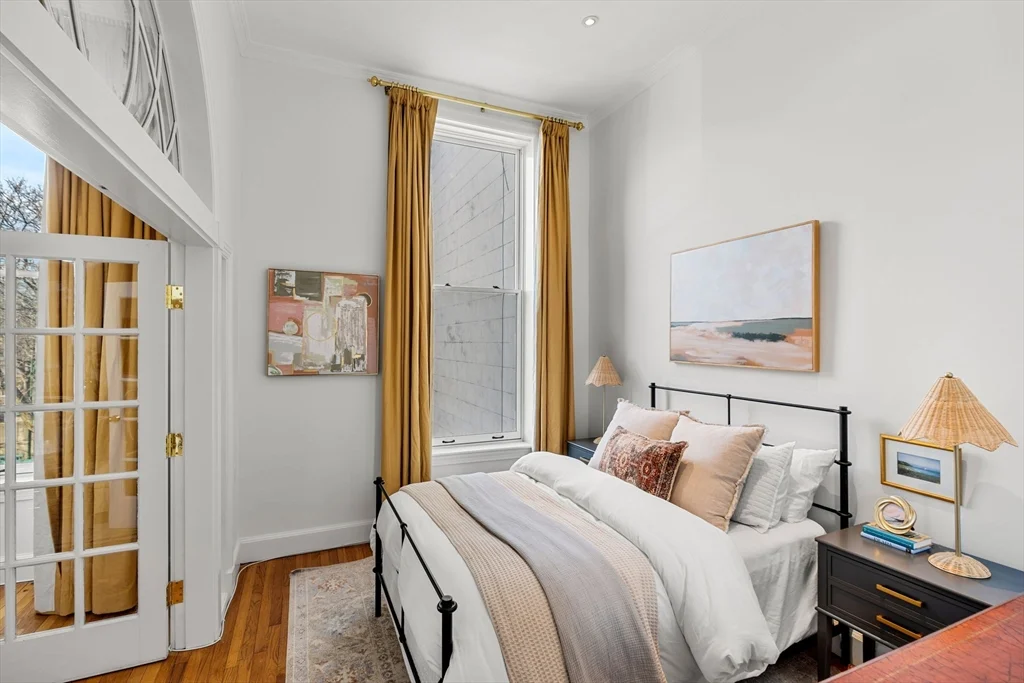2 bed, 2 bath apartment for rent at 120 Beacon Unit 3, Back Bay — photo 6 of 19