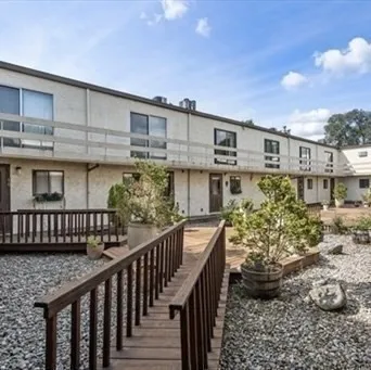 2 bed, 1 bath apartment for rent at 120 Beaconsfield Rd Unit 20, Brookline — photo 14 of 17