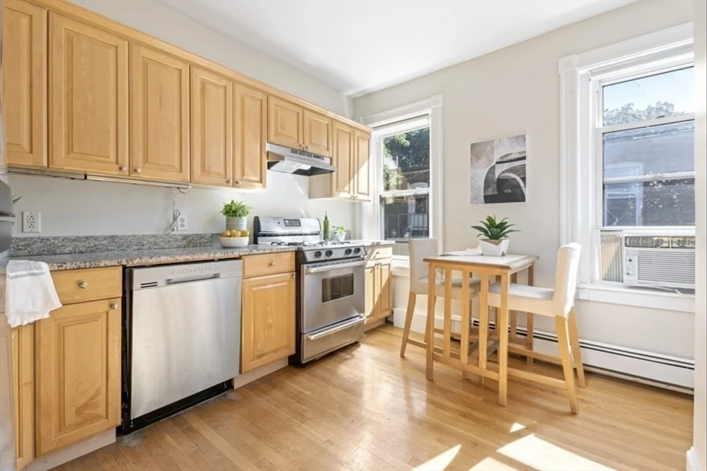 2 bed, 1 bath apartment for rent at 120 Brook St Unit 3, Brookline Village — photo 3 of 10