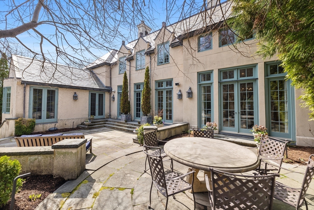 6 bed, 4+ bath apartment for rent at 120 Cabot St, Chestnut Hill — photo 37 of 37