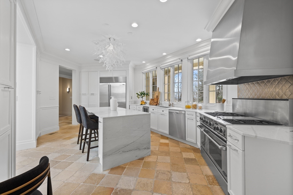 6 bed, 4+ bath apartment for rent at 120 Cabot St, Chestnut Hill — photo 8 of 37