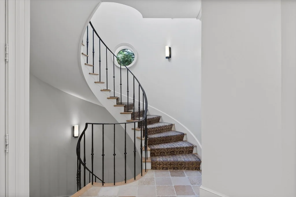 6 bed, 4+ bath apartment for rent at 120 Cabot St Unit 120, Chestnut Hill — photo 25 of 37
