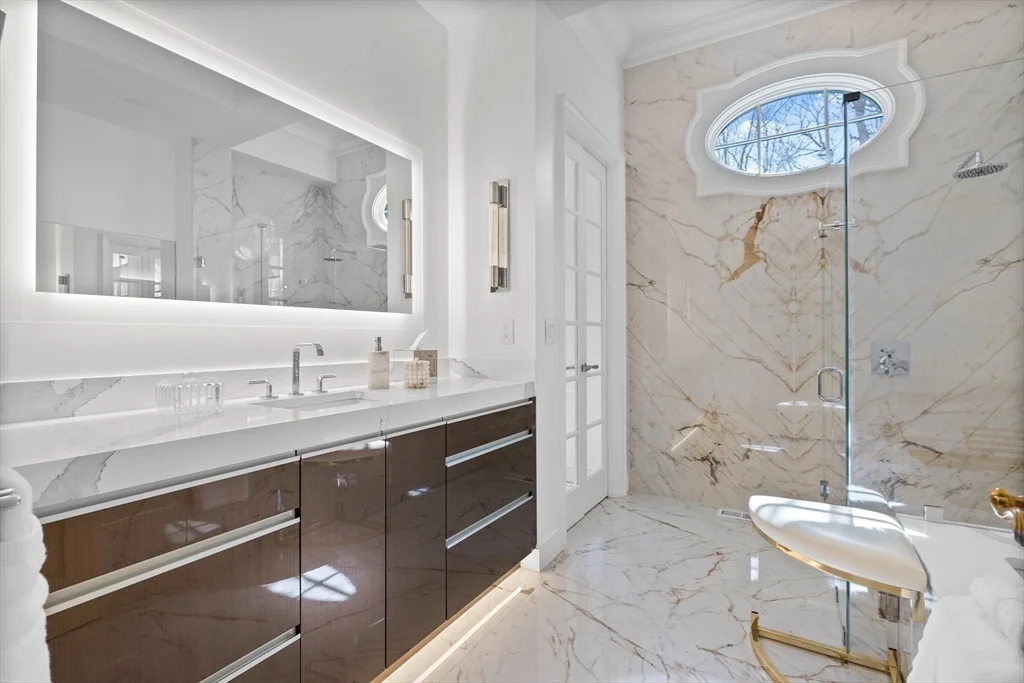 6 bed, 4+ bath apartment for rent at 120 Cabot St Unit 120, Chestnut Hill — photo 22 of 37