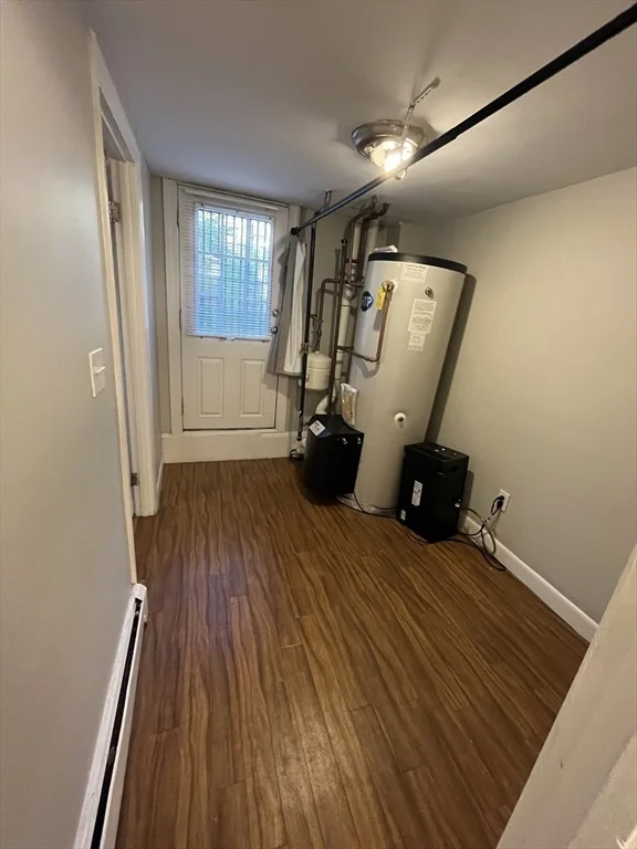 Studio bed, 1 bath apartment for rent at 120 Charles St Unit 2, Beacon Hill — photo 4 of 5