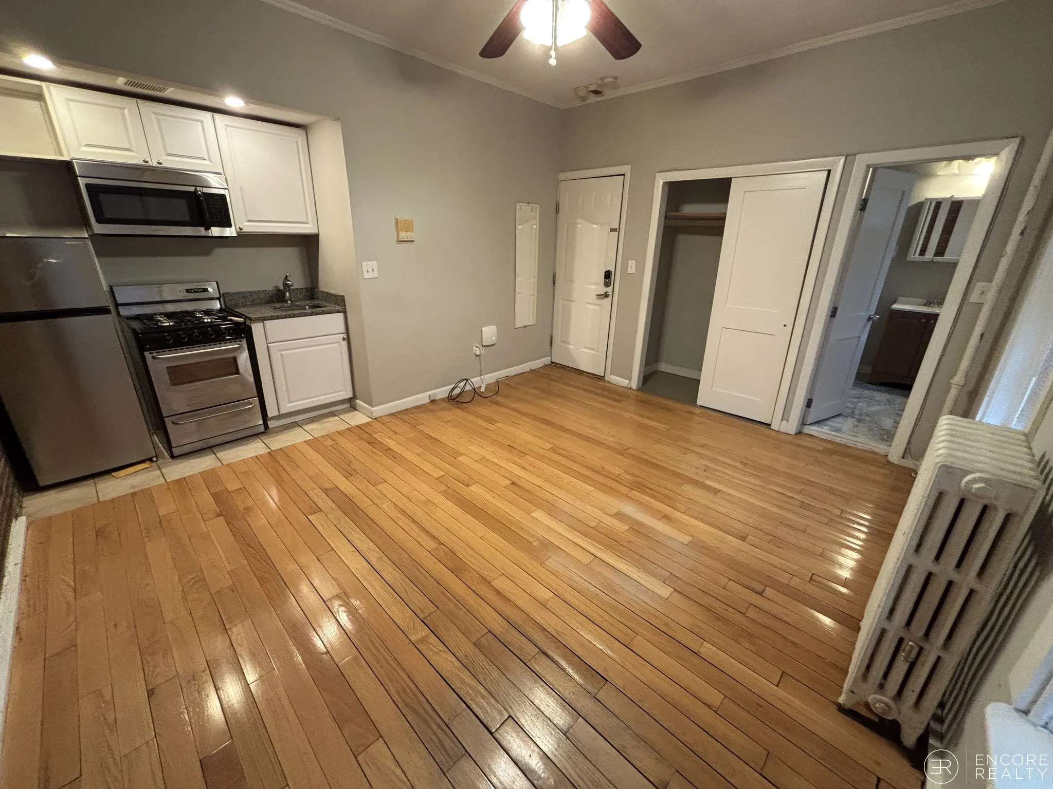 Studio bed, 1 bath apartment for rent at 120 Charles St Unit 5, Beacon Hill