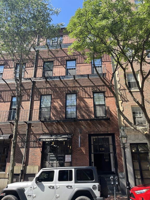 Studio bed, 1 bath apartment for rent at 120 Charles St Unit 6, Beacon Hill — photo 6 of 6