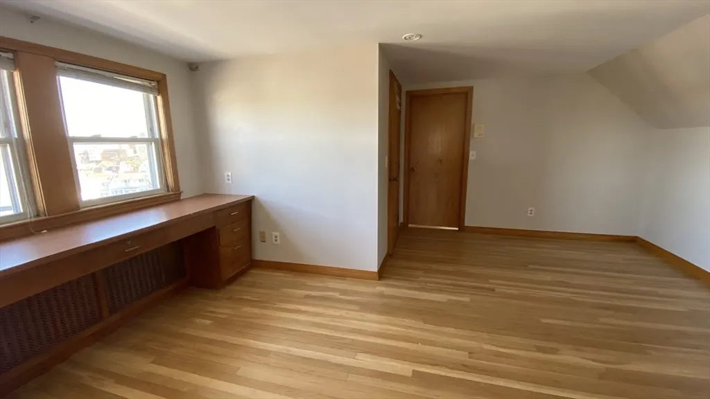 4 bed, 2 bath apartment for rent at 120 Colborne Rd Unit 2, Brighton — photo 7 of 11