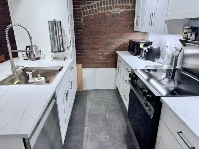 2 bed, 1 bath apartment for rent at 120 Commercial St Unit 3-4, North End — photo 12 of 24