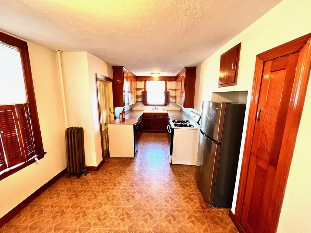 2 bed, 1 bath apartment for rent at 120 Crest Ave Unit 2, Winthrop — photo 12 of 17