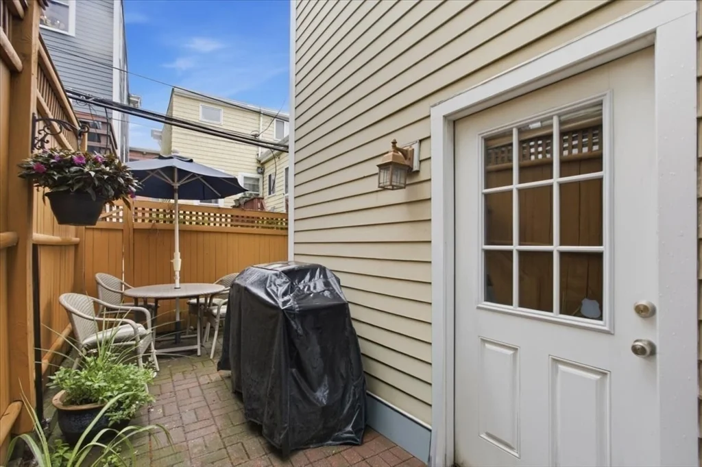 2 bed, 2 bath apartment for rent at 120 Elm St, Charlestown — photo 24 of 27