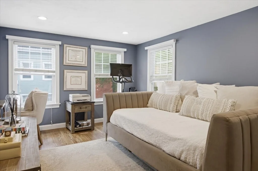 2 bed, 2 bath apartment for rent at 120 Elm St, Charlestown — photo 9 of 27