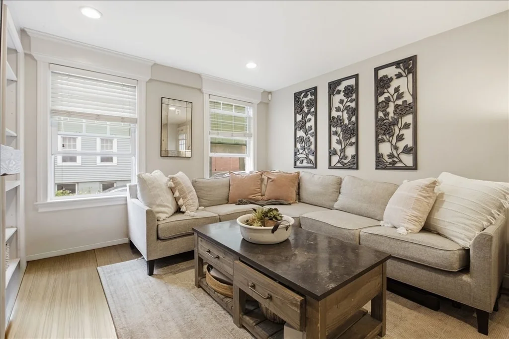 2 bed, 2 bath apartment for rent at 120 Elm St, Charlestown — photo 2 of 27