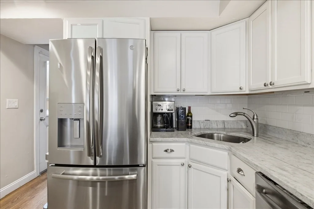 2 bed, 2 bath apartment for rent at 120 Elm St, Charlestown — photo 7 of 27