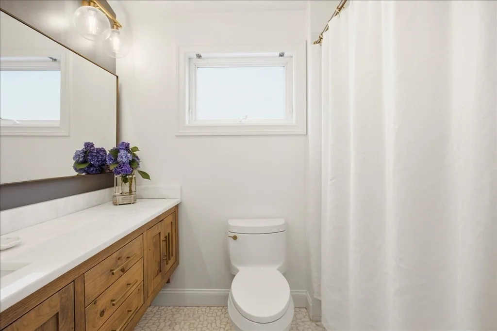 2 bed, 2 bath apartment for rent at 120 Elm St, Charlestown — photo 20 of 27