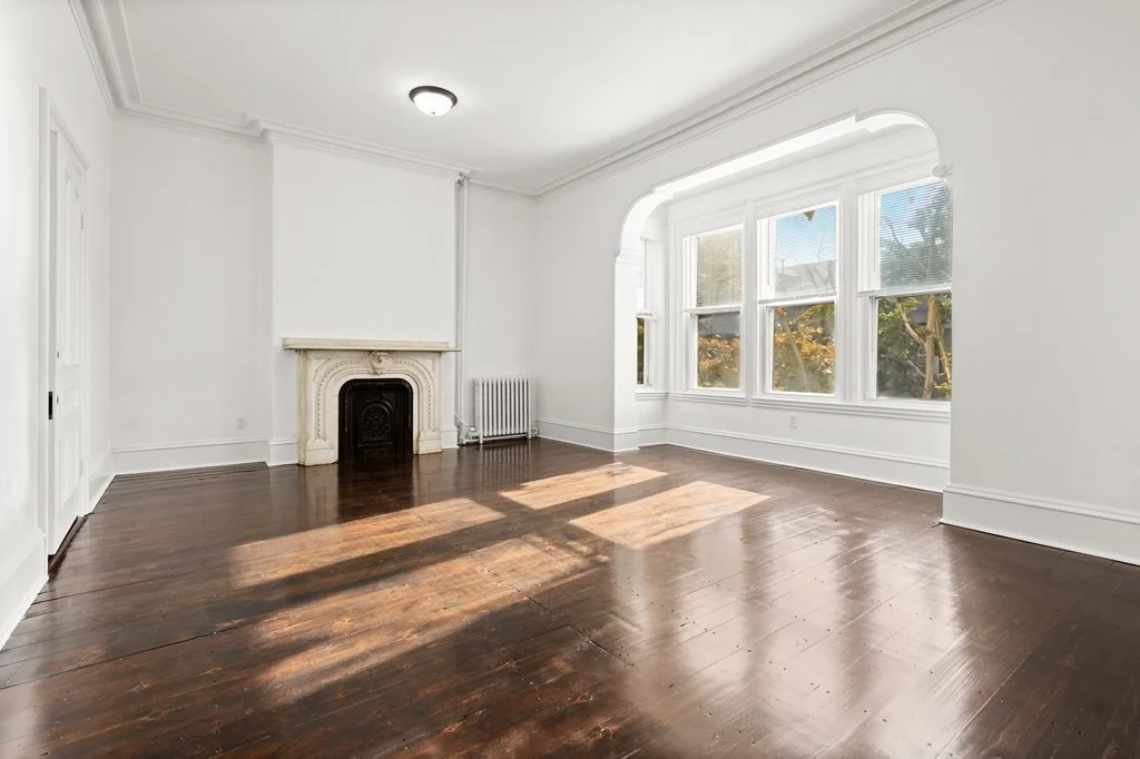 3 bed, 2 bath apartment for rent at 120 F St Unit 2, South Boston