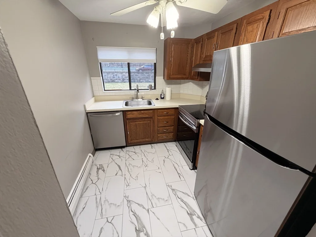 1 bed, 1 bath apartment for rent at 120 Fellsview Ter Unit 121, Haywardville — photo 7 of 18