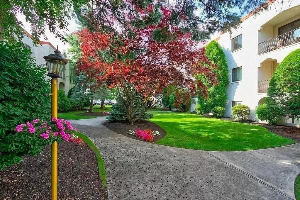 1 bed, 1 bath apartment for rent at 120 Fellsview Ter Unit 121, Haywardville — photo 17 of 18