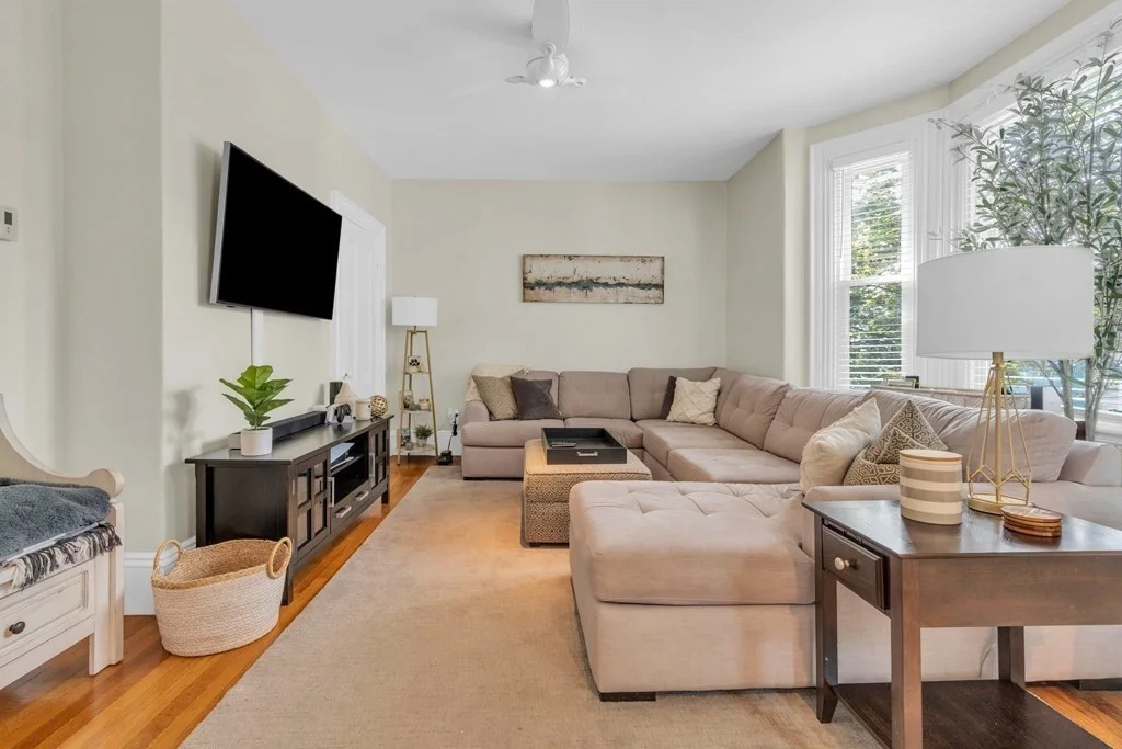 3 bed, 2 bath apartment for rent at 120 G St Unit 2, South Boston — photo 10 of 27