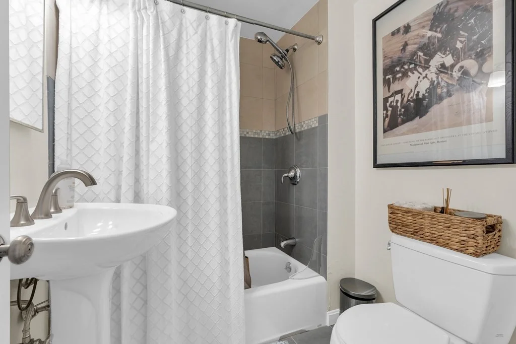 3 bed, 2 bath apartment for rent at 120 G St Unit 2, South Boston — photo 12 of 27