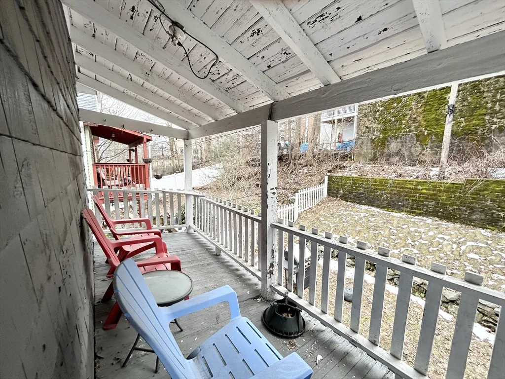 4 bed, 1 bath apartment for rent at 120 Hillside St Unit 2, Mission Hill — photo 10 of 10