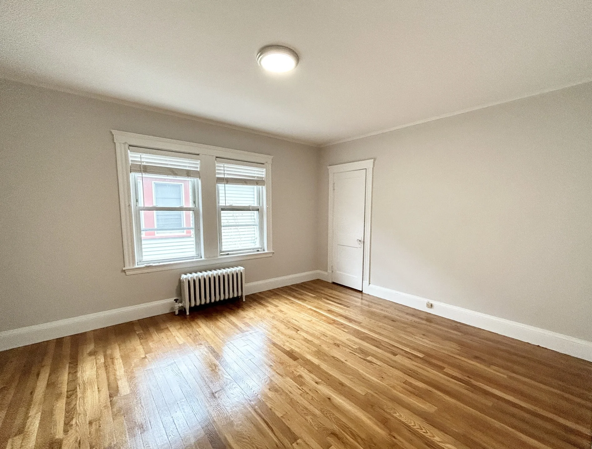 4 bed, 1 bath apartment for rent at 120 Hillside St Unit 2A, Mission Hill — photo 3 of 9