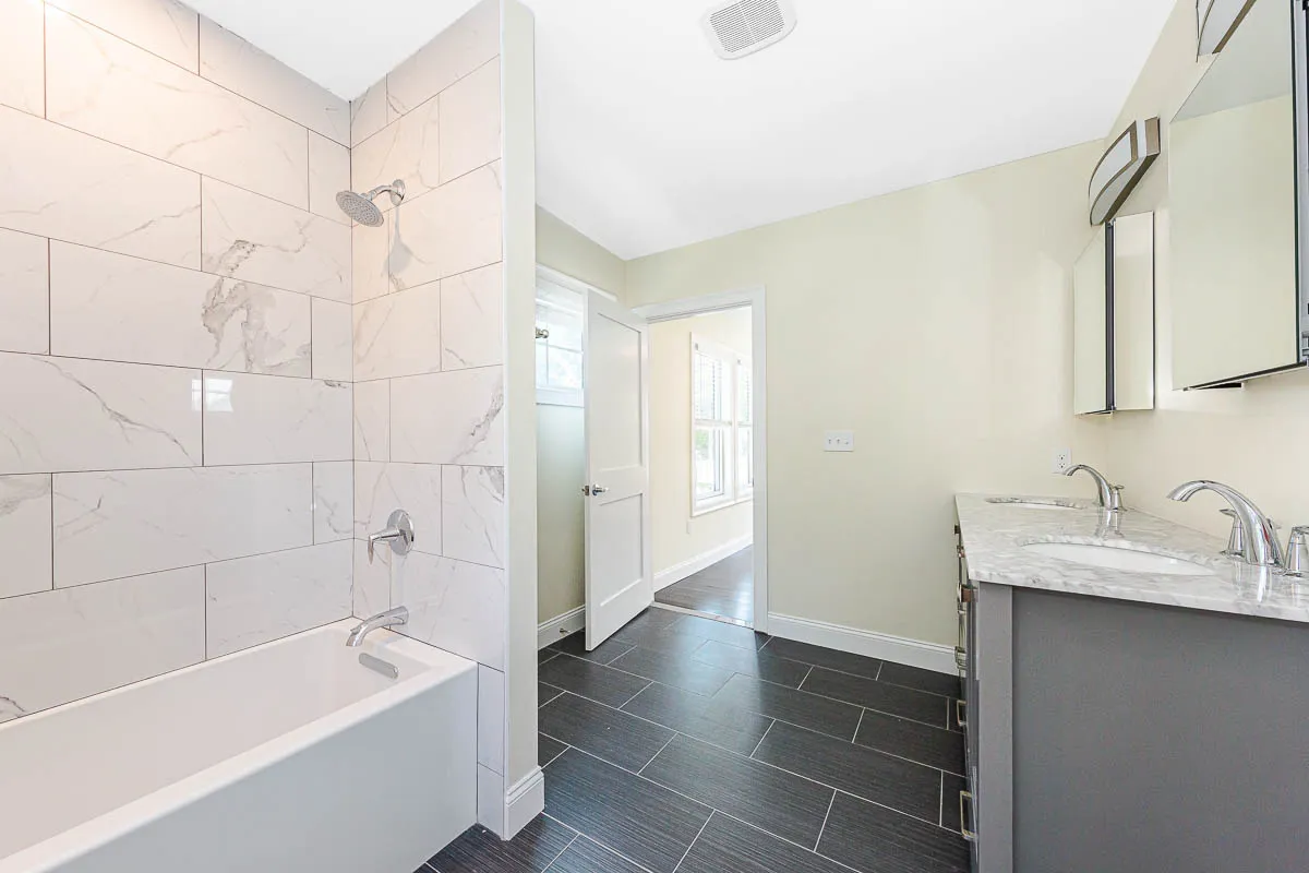6 bed, 4+ bath apartment for rent at 120 Jerome St Unit 1, West Medford — photo 17 of 28