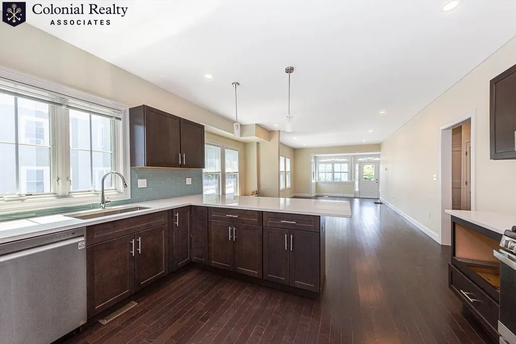 6 bed, 5 bath apartment for rent at 120 Jerome St Unit 125, West Medford — photo 29 of 37
