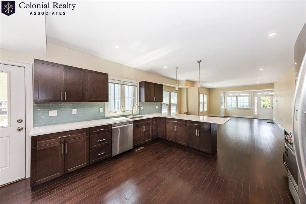 6 bed, 5 bath apartment for rent at 120 Jerome St Unit 125, West Medford — photo 28 of 37