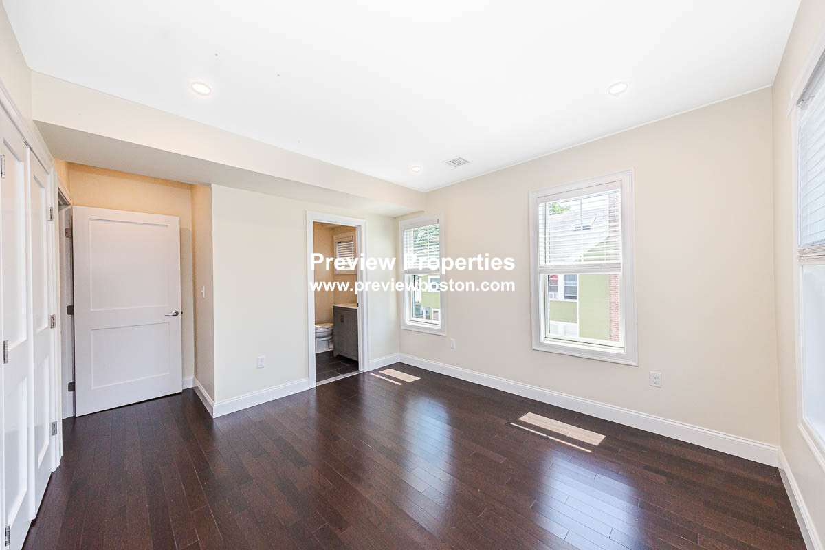 6 bed, 4+ bath apartment for rent at 120 Jerome St Unit P, West Medford — photo 11 of 27