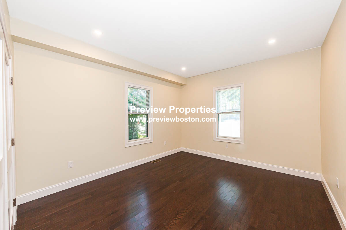 6 bed, 4+ bath apartment for rent at 120 Jerome St Unit P, West Medford — photo 7 of 27