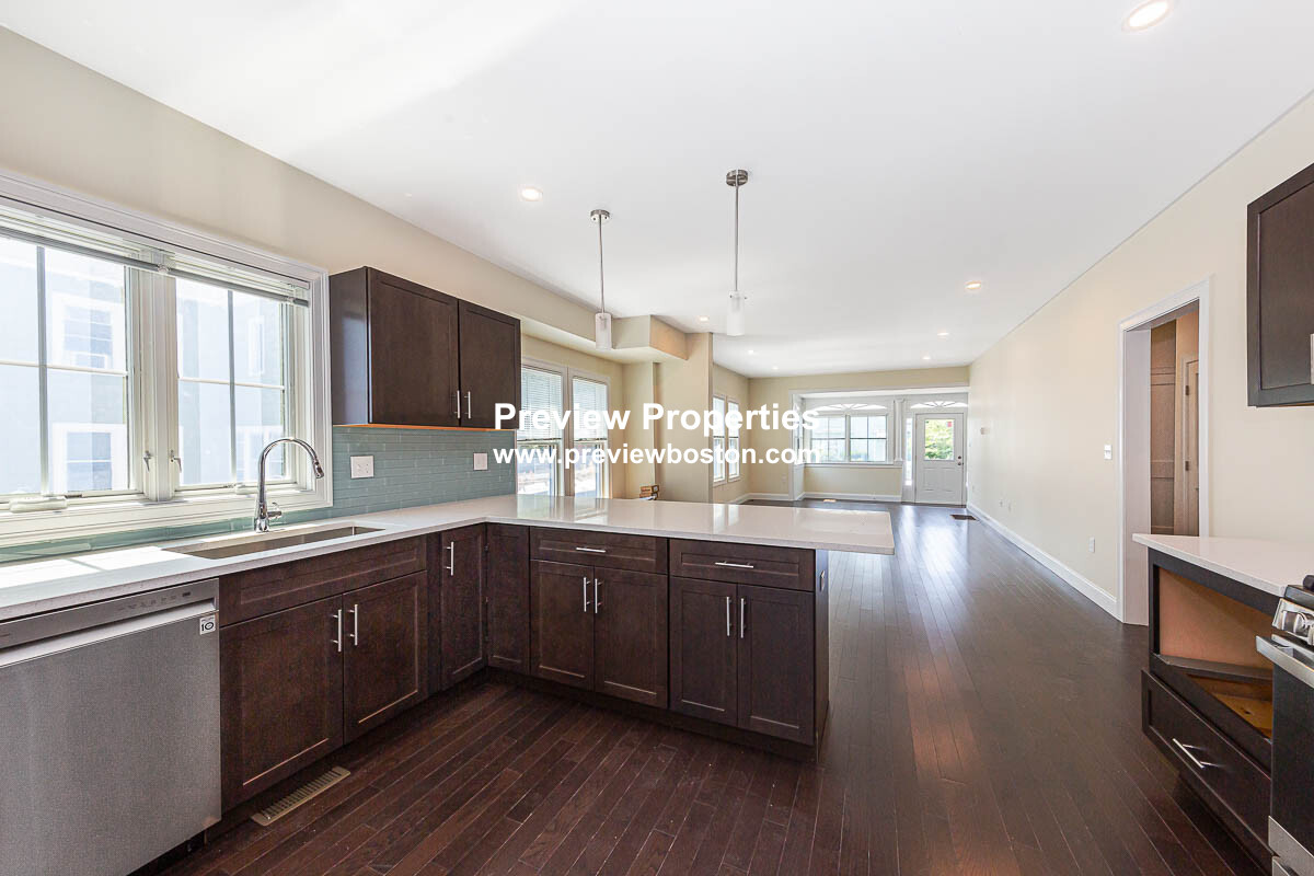 6 bed, 4+ bath apartment for rent at 120 Jerome St Unit P, West Medford — photo 3 of 27