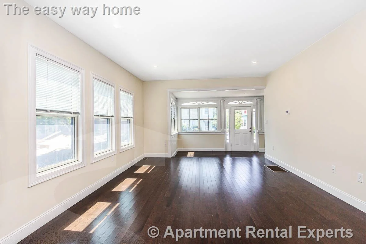 6 bed, 4+ bath apartment for rent at 120 Jerome St, West Medford — photo 7 of 28