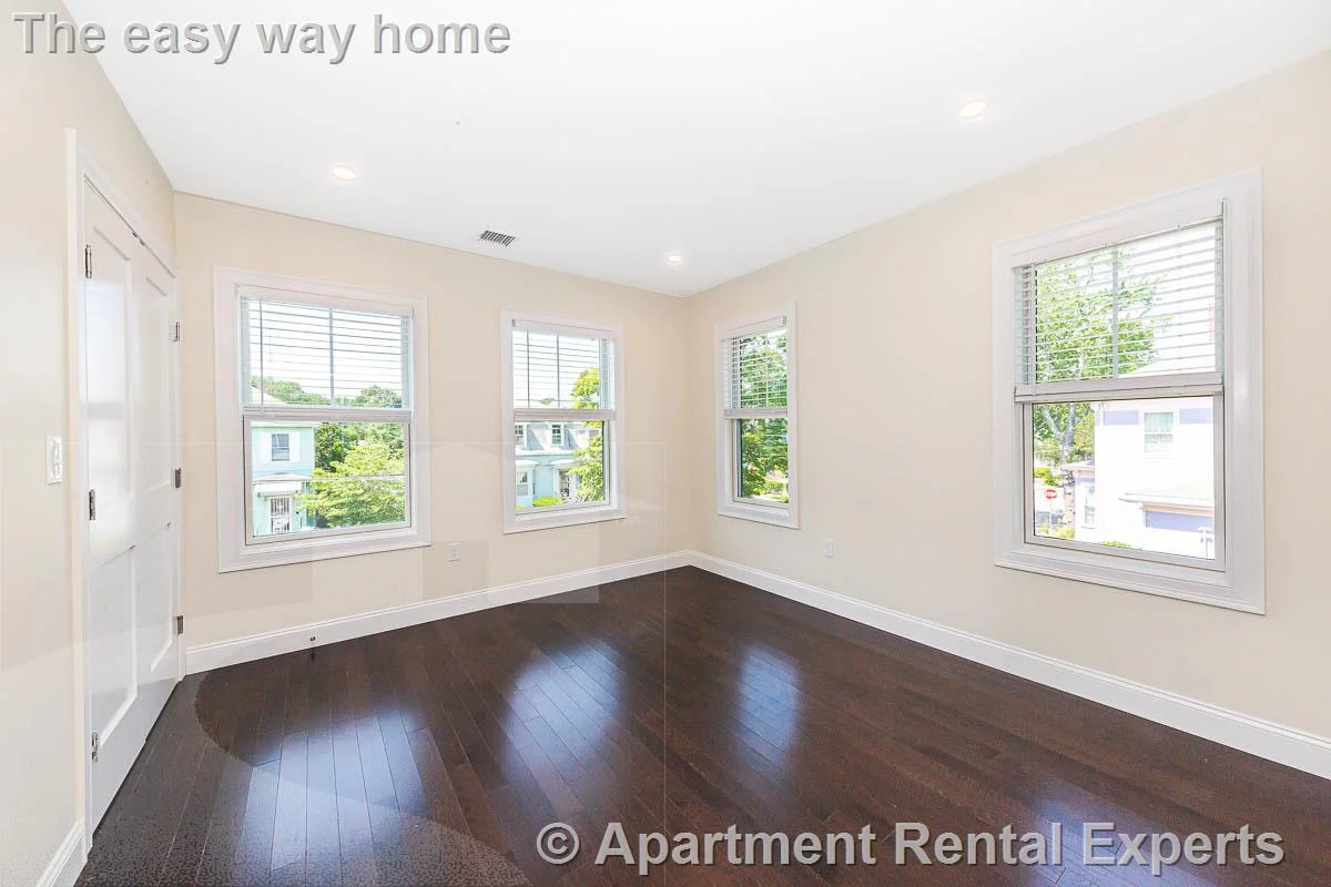 6 bed, 4+ bath apartment for rent at 120 Jerome St, West Medford — photo 13 of 28